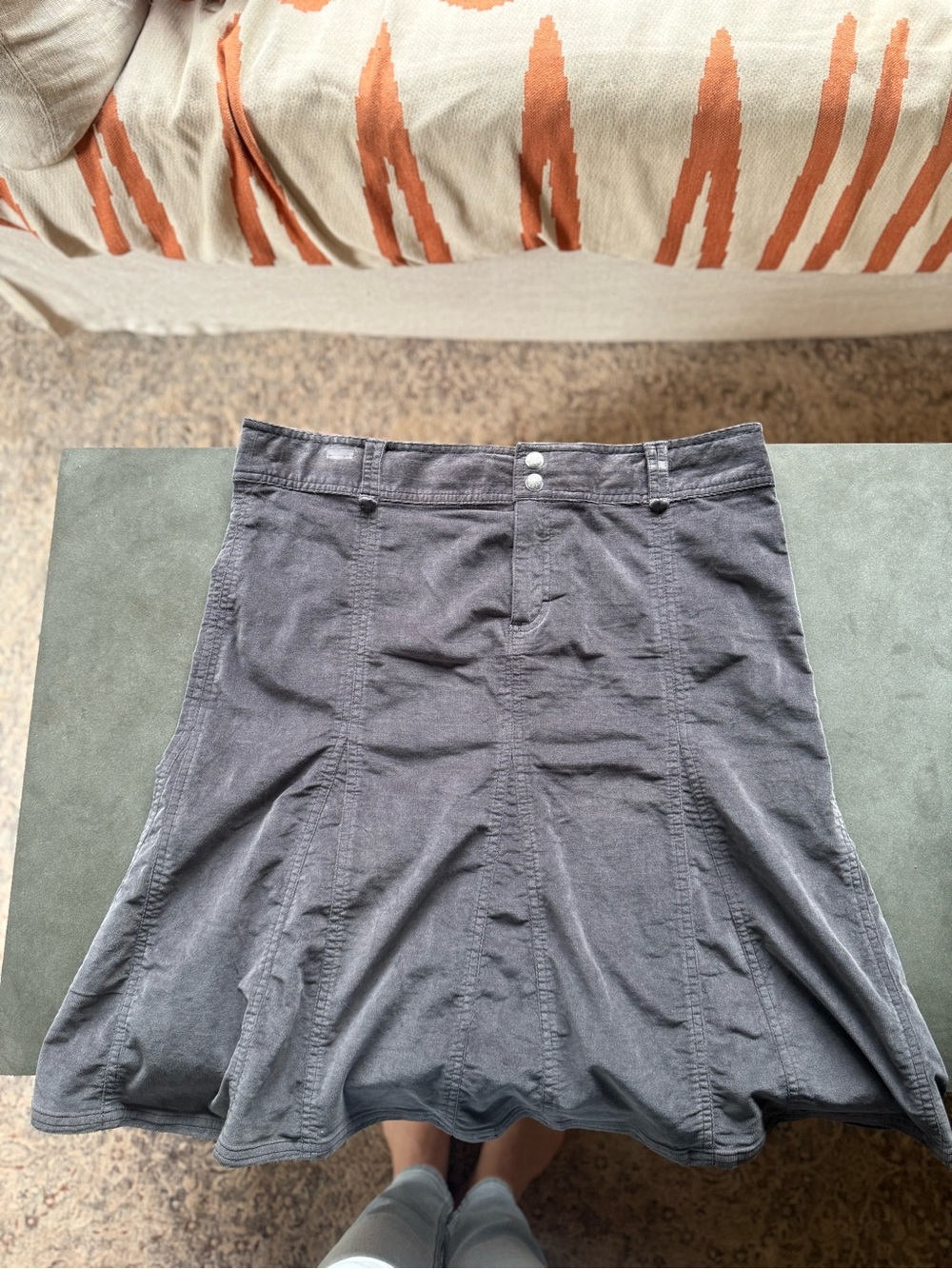 Athleta “whenever” skirt in corduroy navy